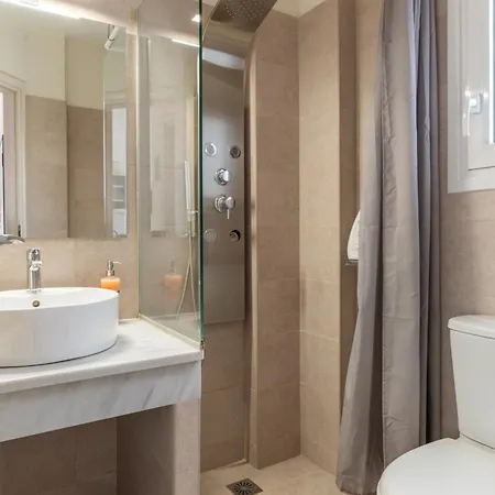 Elvita 3 * Atene